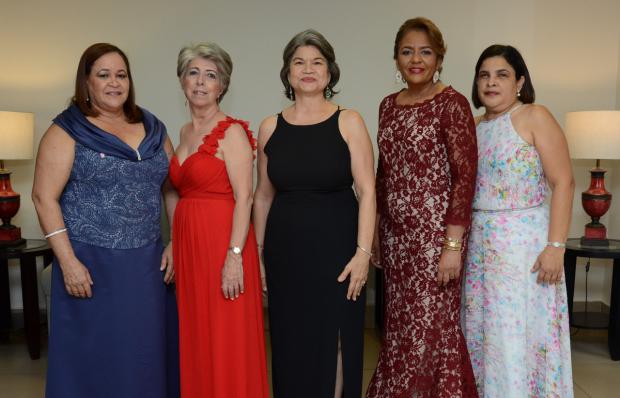 Milagros Rizek, Ana Lucía Meyer y Judith Pichardo.