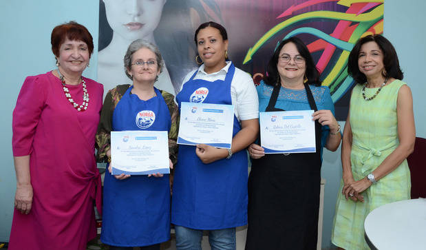 Margarita Mendoza, Sandra E. López , Elaine Mena,  Rebeca del Castillo y Rhina ibert.