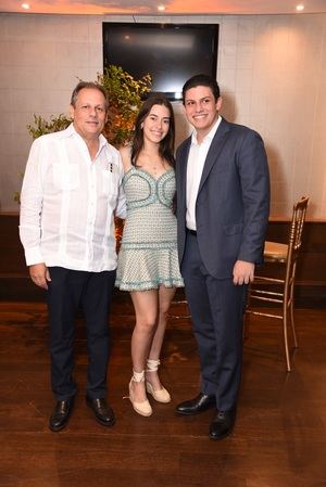 Miguel Hernández, Mila Tarrazo y Miguel Hernández.