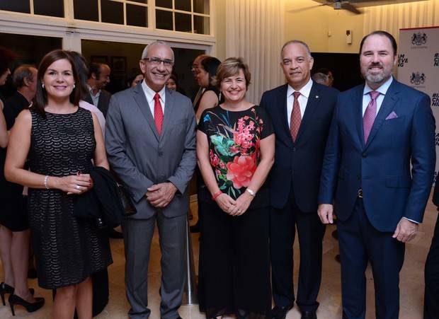 Angela Williams, Julio Espaillat, Sharon Campbell, Méjico Ángeles, Robert Williams.