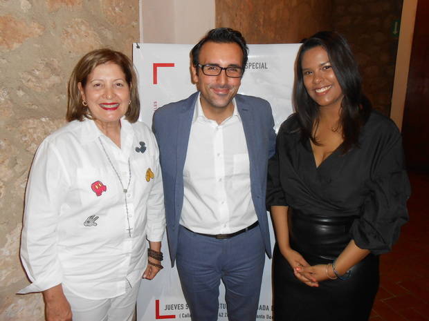 Milka Morales, Keyvan Sayar y Sofía Montes.