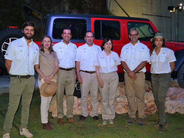 Alejandro Robles, Clara Reid de Frankenberg, Ricardo García, Donald Pimentel, Georgia Anne Reid, Alvin Ortega y Diana Ramos