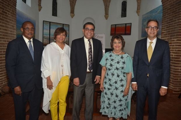 Mateo Morrison, Minerva del Risco, Jochy Herrera, Verónica Sención y Jose Mármol.