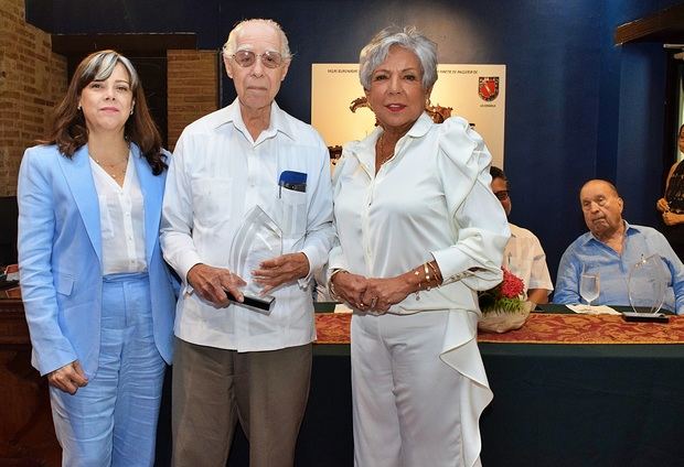 Olga de los Santos y Soraya Perez.