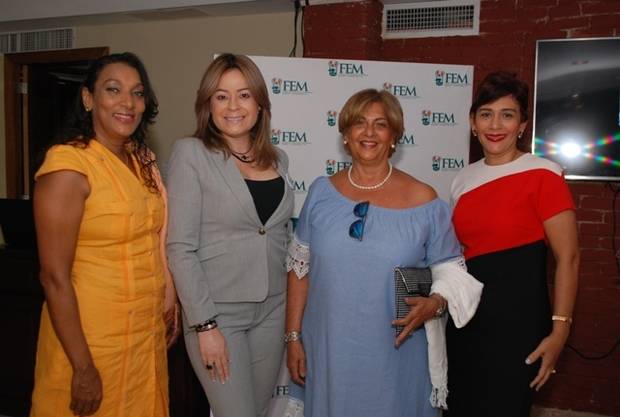  Emilia Sanchez, Mirna Eliana Diaz, Cuervo y Rocio Aristy.