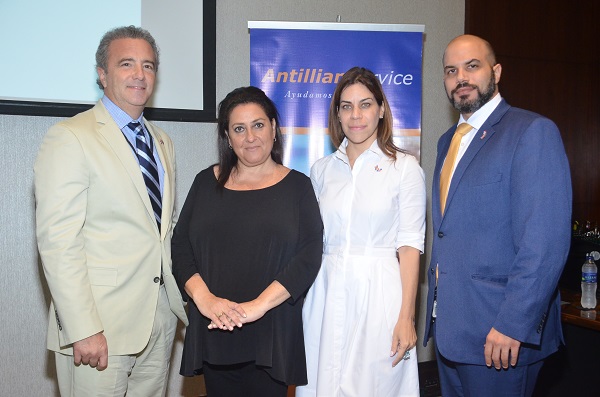 Antón Tejada, Laura Lewin, Aileen Mella y Rubén Pagan