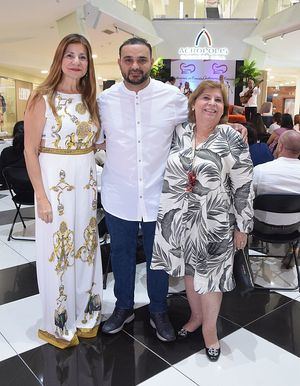 Luisa Feliz, Saverio Stassi y Teresita Julio de Santo.