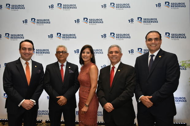 Seguros Reservas celebra XVIII aniversario y premia concurso corredores 2019-2020