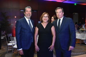 Henry Pimentel, María Martínez y José González Del Rey.