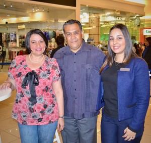 Liza Rosa, Vicente Escamilla y Sharyna López