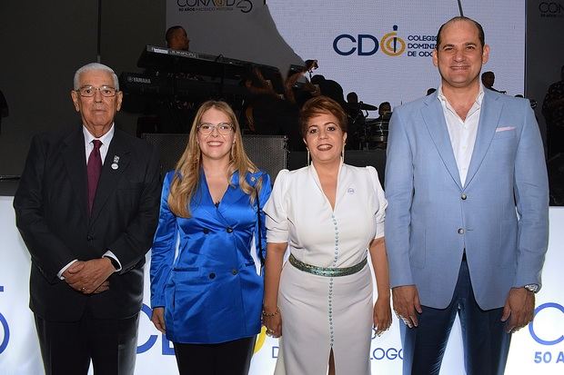 Mario Bournigal, Carmen Ligia Barceló, Virginia Laureano y Adolfo Pérez.