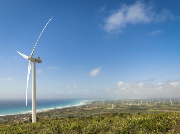 Sobre el Parque Eólico Larimar I se encuentra localizado en Loma Buena Vista, en Enriquillo, Barahona, y cuenta con 15 aerogeneradores.