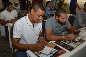 Técnicos y profesionales instaladores de “Car Audio” se capacitan en el seminario de la marca AUDIOPIPE y su distribuidor TM Music Jhadhanik, SRL.