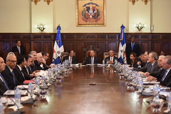 Presidente Danilo Medina encabeza VI reunión pleno Consejo Nacional Competitividad