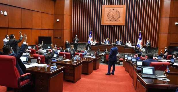 Los diputados aprueban extensión de beneficios a empresas en zona fronteriza.