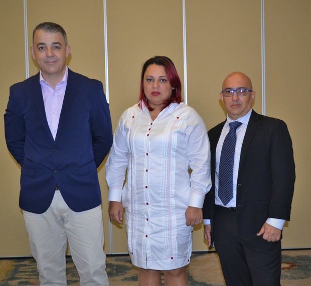 Laureano Turienzo, Johanna Mora, y Henry Oviedo. 