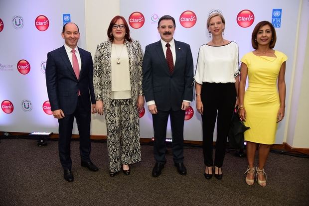 Omar Acosta Rogelio Viesca, Janet Camilo, Inka Mattila y Sandra Tejeda.