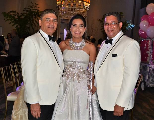 Junior Jorge, Francina Hungría y Bismarck Morales. 