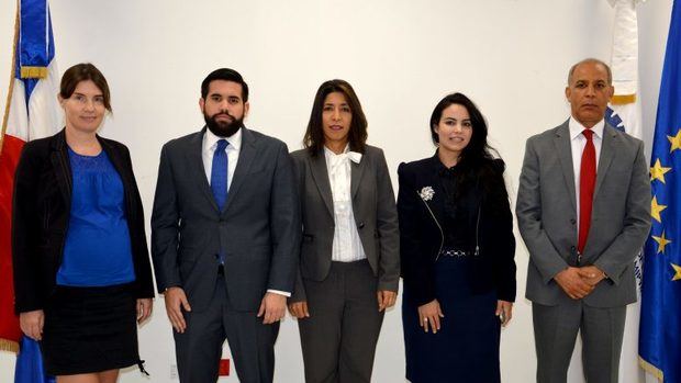 La República Dominicana y la UE realizan videoconferencia sobre nueva directiva sobre trazabilidad y seguridad del tabaco en Europa.   