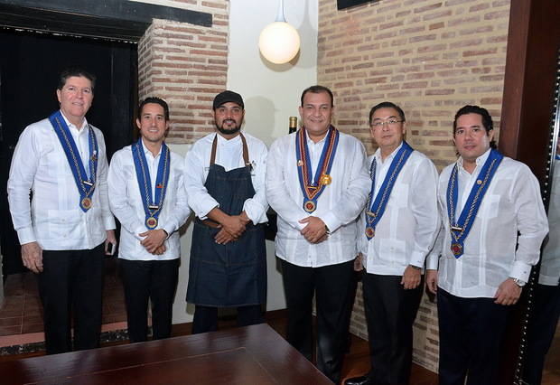 Luis Ros, Manuel Gomez, Saverio Stassi-,Sergio Ottato, Manabo Yajima y Gustavo Gómez.