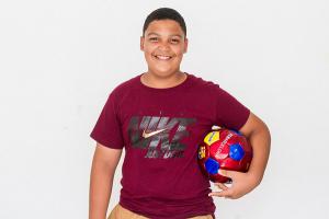 Niño de 12 años vivirá experiencia deportiva junto a NESQUIK® y el FC Barcelona