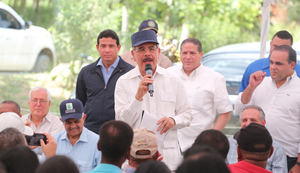 Danilo Medina da impulso a ganaderos de Las Cuchillas, El Seibo