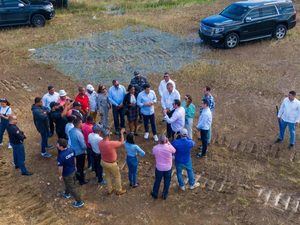 Ministro de Turismo visita El Seibo y anuncia terminación Plaza de Toros