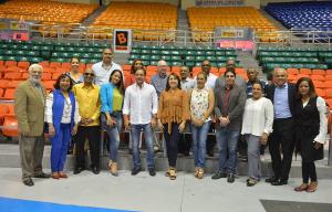 Presidente de Acroarte visita el Arena del Cibao junto a delegación