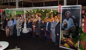 CEI-RD acompaña productores de cacao al London Chocolate Show 