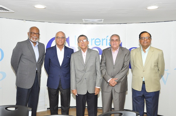 Desde la izquierda Nelson Medina, Ramón Puello Báez, José Pimentel Muñoz, Manuel Quiroz y Rafael Peralta Romero.