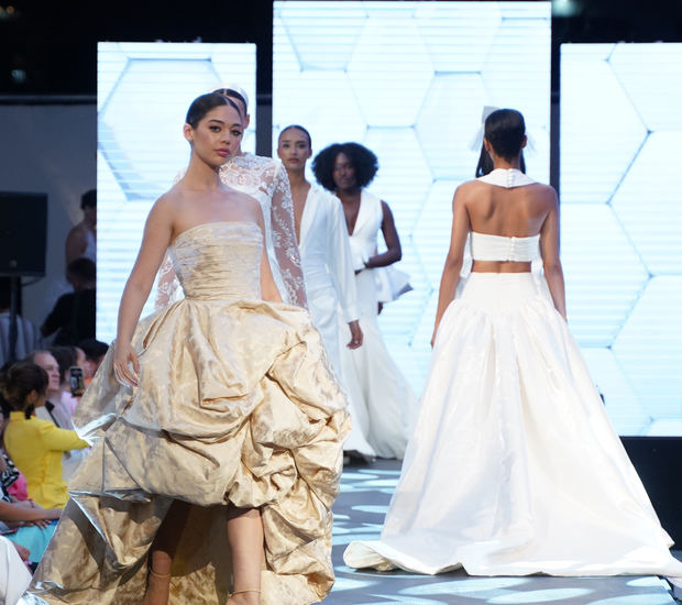 Desfile “Dans le Ciel' de Nathalie Kriado.