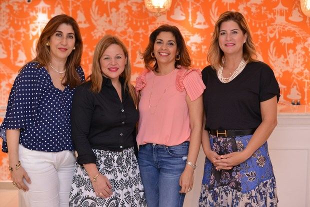 Desiree Bonneti, Montserrat Puig, Ceila De Modesto y Beba Schad.