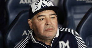 Operan con éxito a Diego Maradona del hematoma subdural