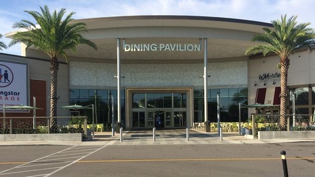 Dining Pavilion Mall, en la Florida.