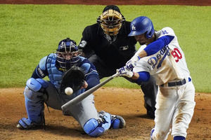 Dodgers ganan 6-2 a Rays; aventajan 2-1 en Serie Mundial