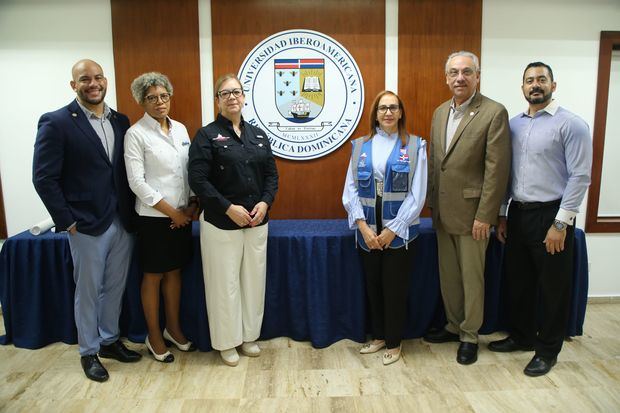 Dr. Robert Paulino, Dra. Matilde Peguero, Dra. Monica Thormann, Dra. Lucía Vargas, Dr. Marcos Núñez y Lic. Rafael Vargas.