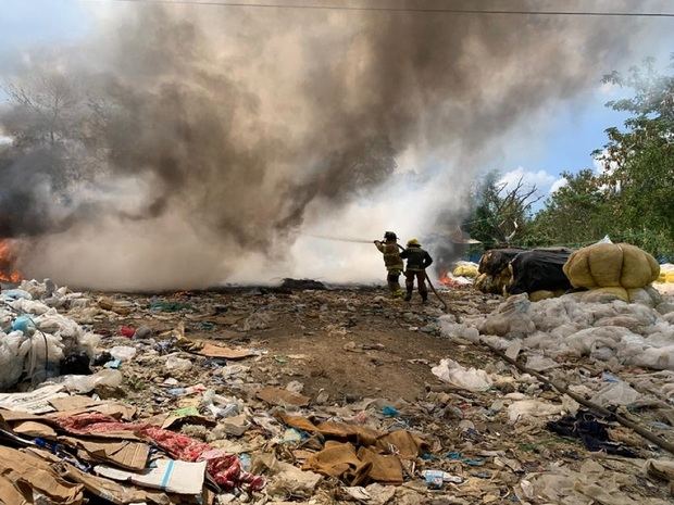 Obras Públicas afirma que el fuego en Duquesa está controlado en un 60 %.