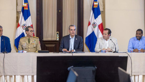 Presidente Abinader encabeza segunda reunión sobre gran pacto nacional por la protección y defensa de la soberanía.