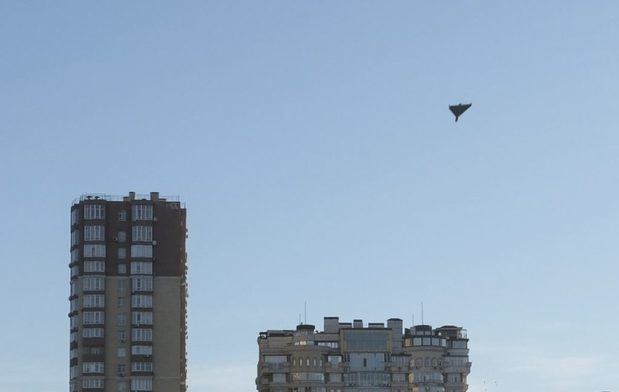 Un dron sobrevolaba el cielo de Kiev el pasado lunes.