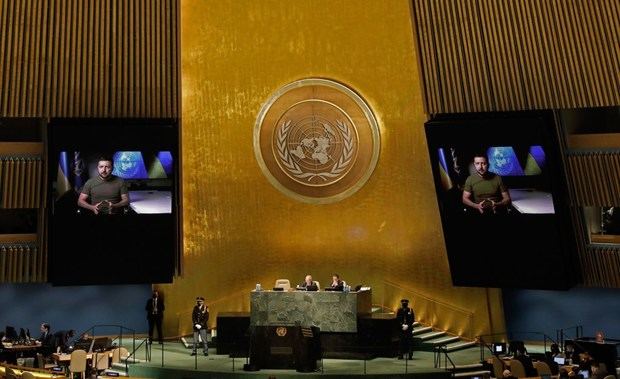 El presidente de Ucrania, Volodímir Zelenski, pronuncia su discurso en video en la Asamblea General de la ONU.