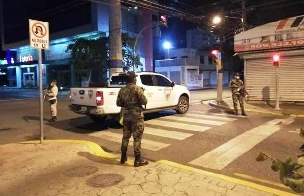 Abinader pide mantener protección ante reducción del horario toque de queda.