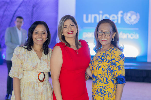 Edicia Ventura, Angela Báez y Olga Moraga.