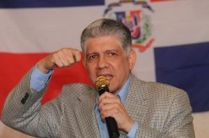 Eduardo Estrella advierte pondría en peligro la soberanía nacional