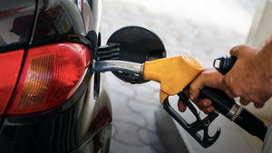 Se mantienen congelados precios de combustibles y el avtur baja 97 centavos