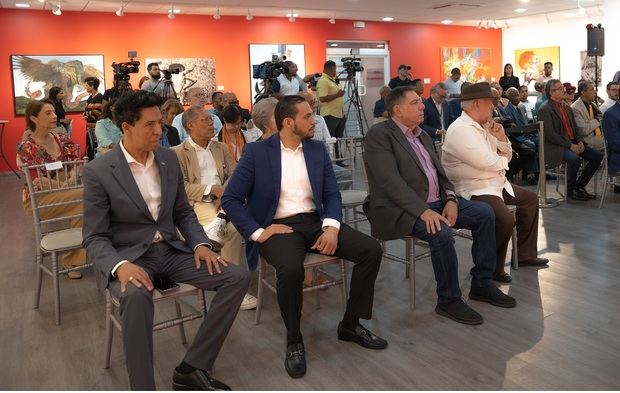 El acto tuvo lugar en la Galería Ramón Oviedo de la sede ministerial.