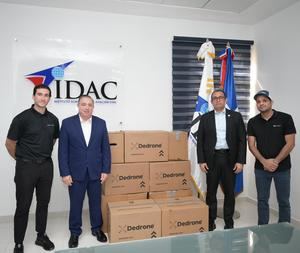 Instituto Dominicano de Aviación Civil entrega equipos modernos al Cuerpo de Seguridad Presidencial