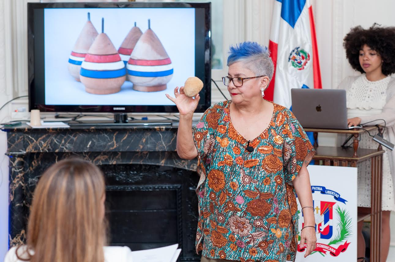 Embajada de RD en Francia realiza conferencias de Folklore e Identidad Dominicana