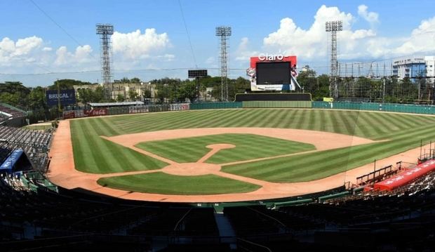 Abinader lanzará la primera bola en la apertura del béisbol profesional.