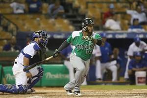 Gigantes, Estrellas y Leones de nuevo en triple empate en la cima del béisbol