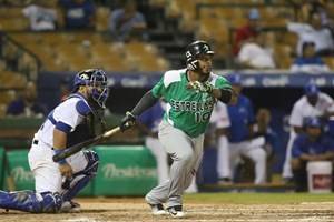 Estrellas vencen Tigres y reasumen el liderato en béisbol dominicano